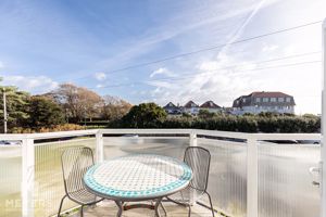 Photo 25- click for photo gallery